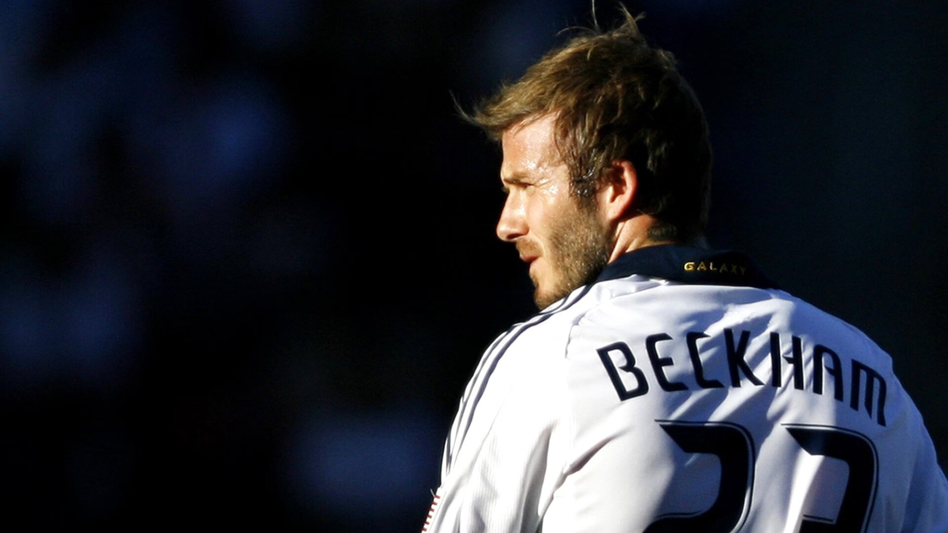 赛道与球场,当F1争冠之夜遇见伦纳德的死亡缠绕