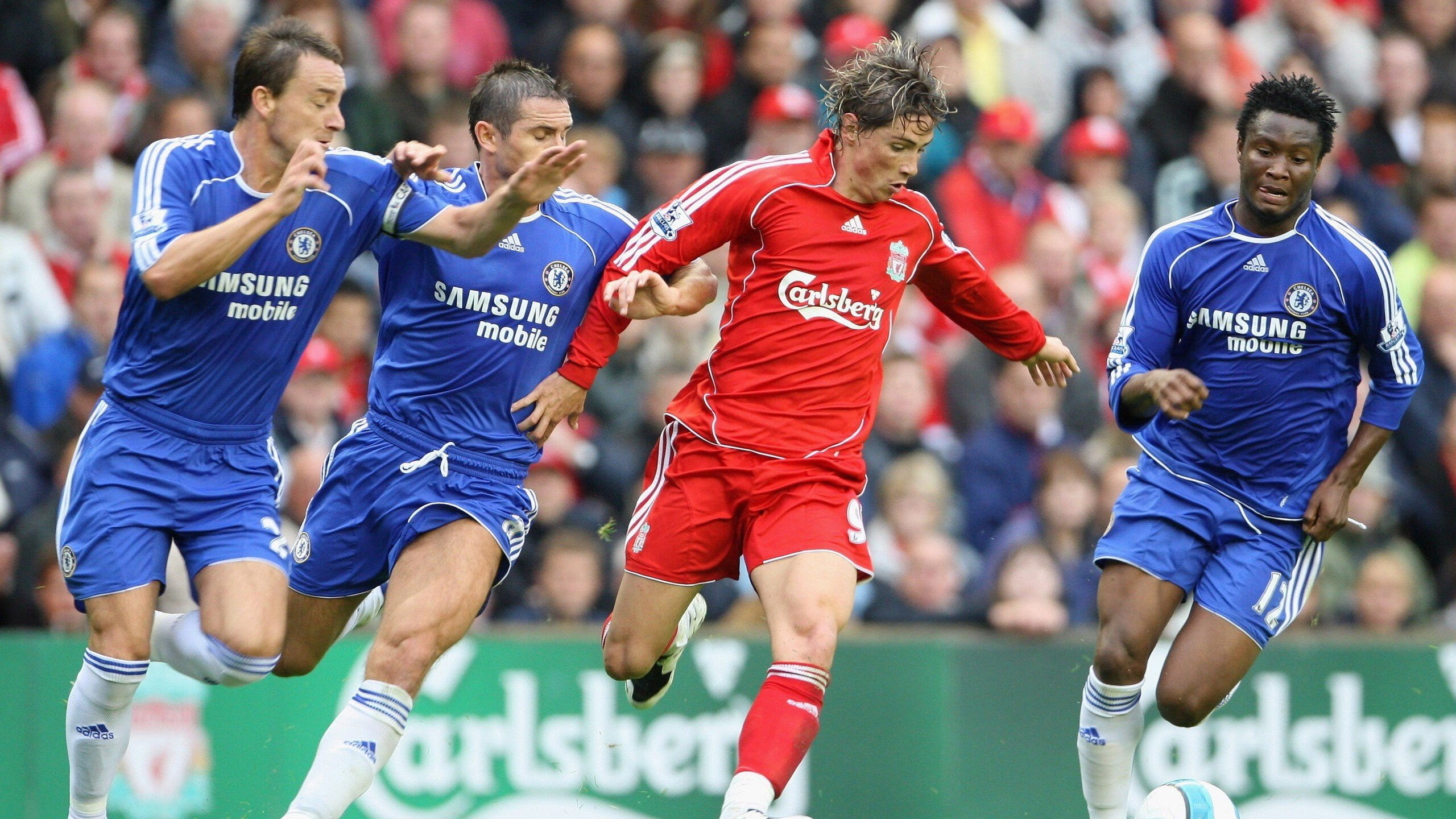 布克高光表现撕裂勇士防线，尼克斯提前终结悬念